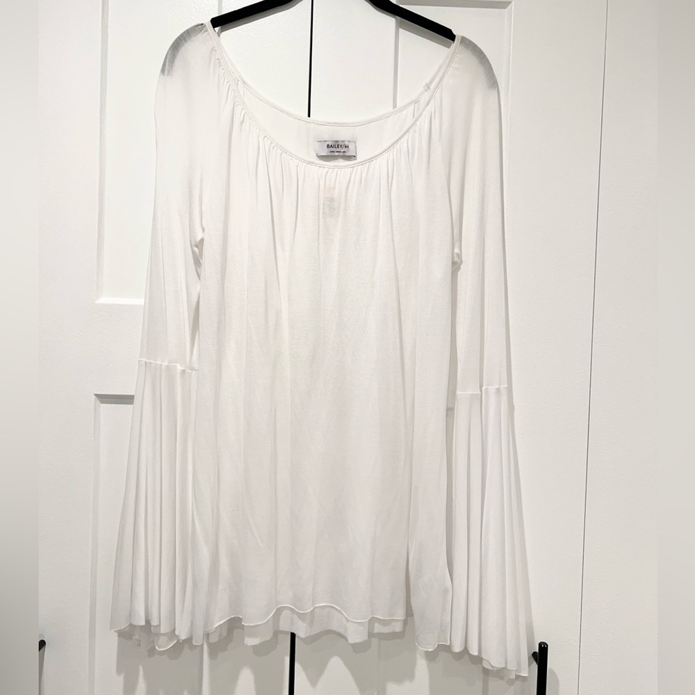 Bailey 44 / White Glide Technique Top with Bell Sleeves
